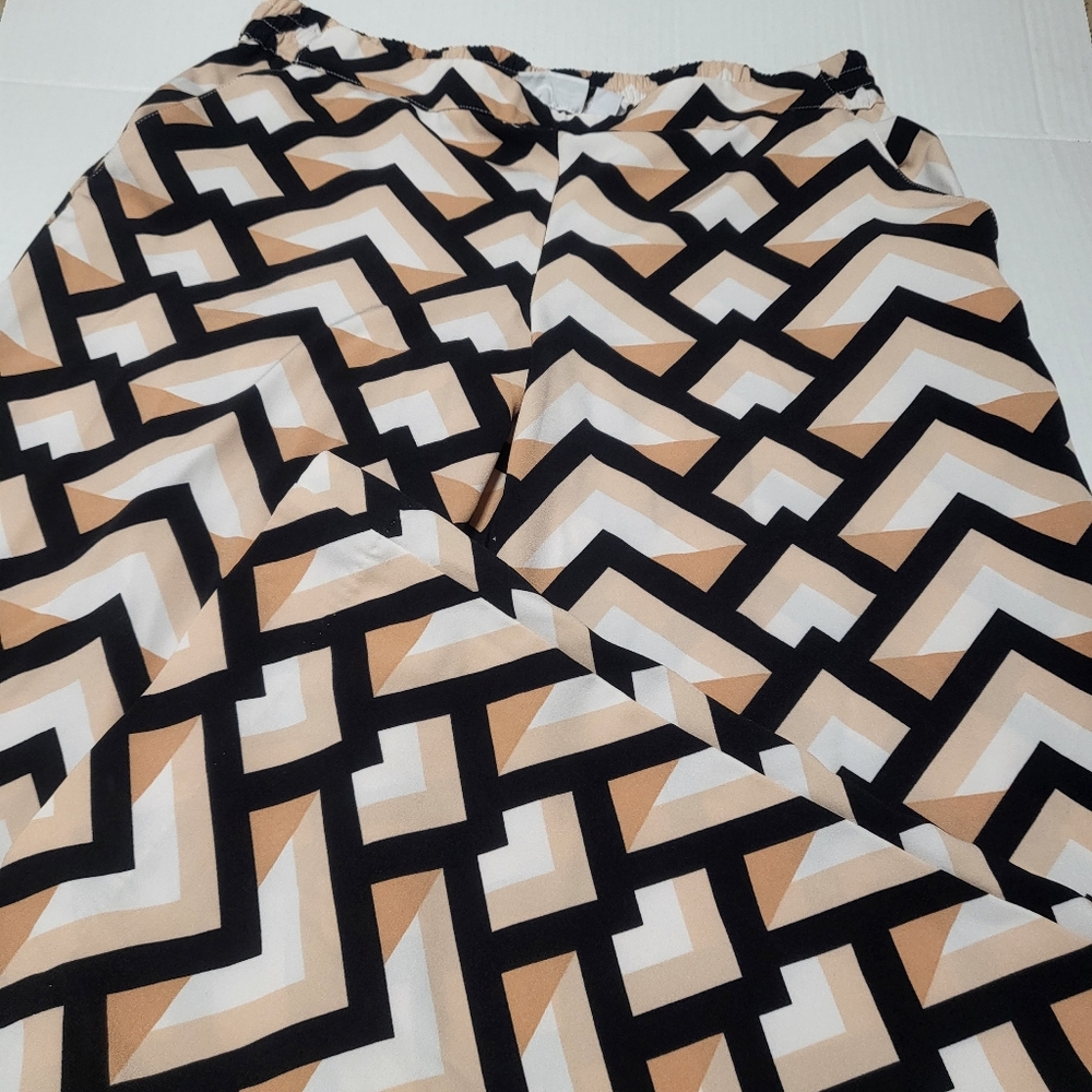 New York & Company Women's Pants Geometric Pattern Blk/ Tan with Pockets  Size M